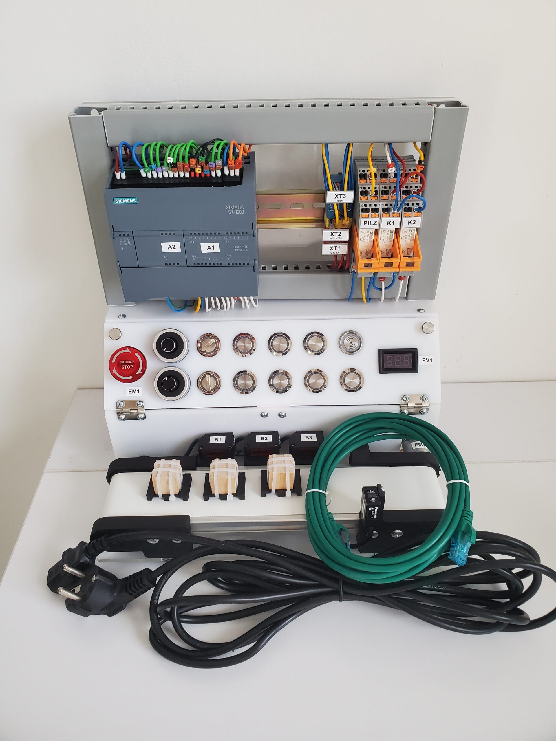 Siemens Simatic 1214C CPU PLC Sitrain Learning Kit For TIA Portal