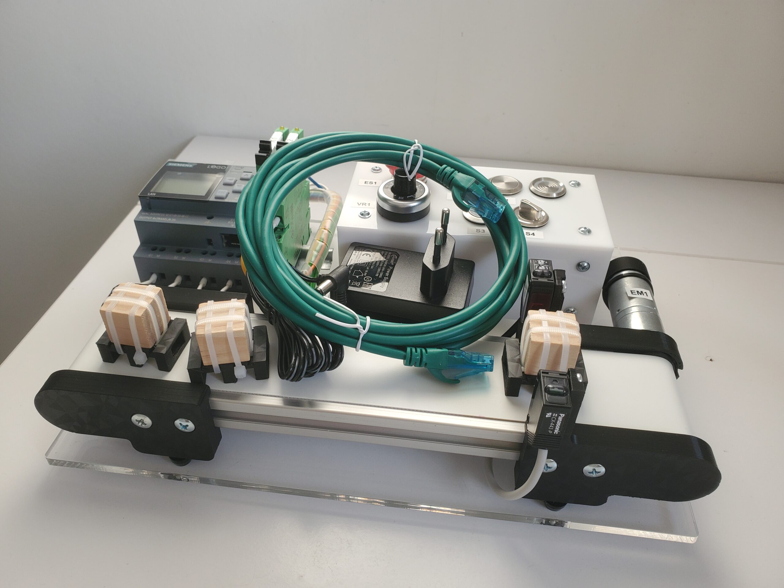 Tiny Conveyor PLC Learning Kit For Siemens Simatic Logo! 8