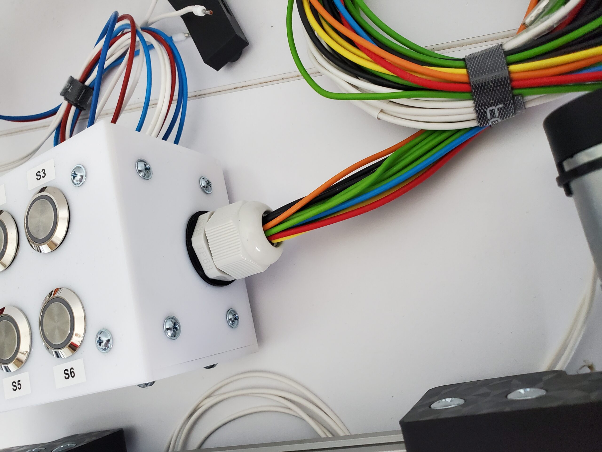 Tiny Conveyor PLC Learning Kit For Siemens Simatic, Omron, Allen Bradley, Schneider - Image 2