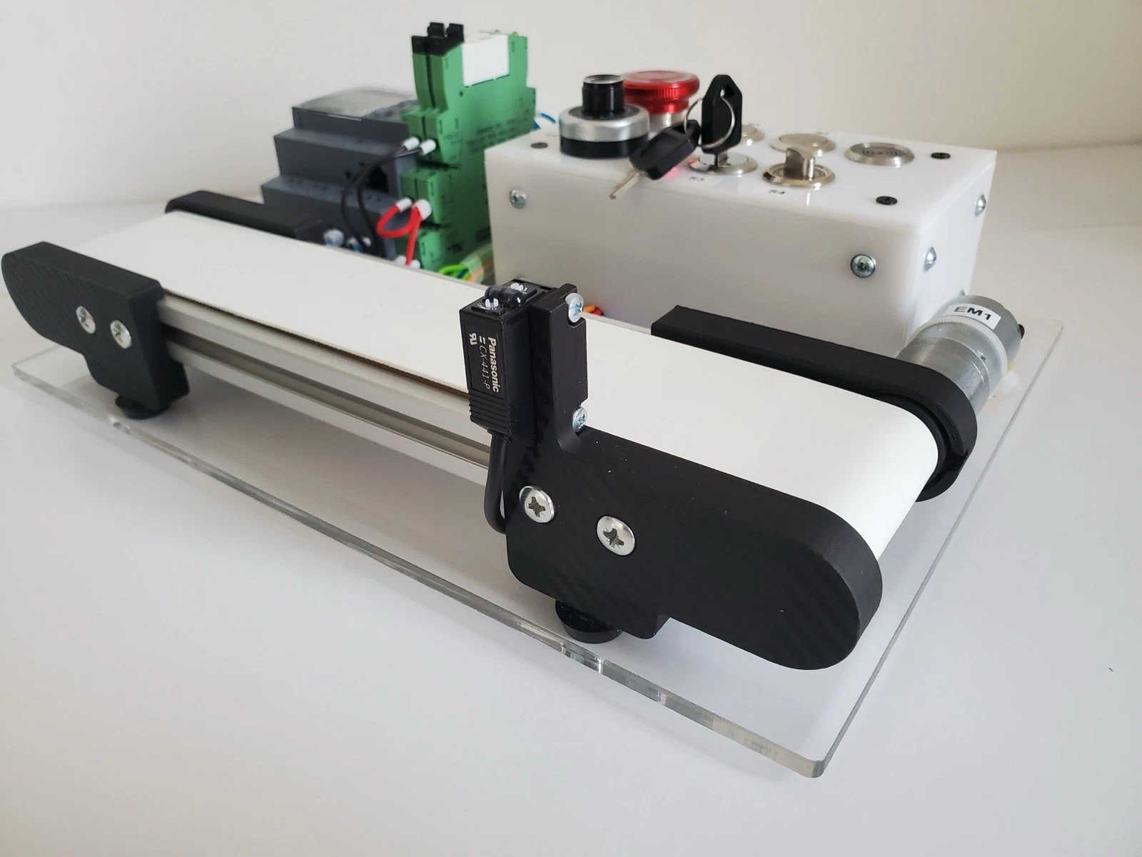 Tiny Conveyor PLC Learning Kit For Siemens Simatic Logo! 8 - Image 12