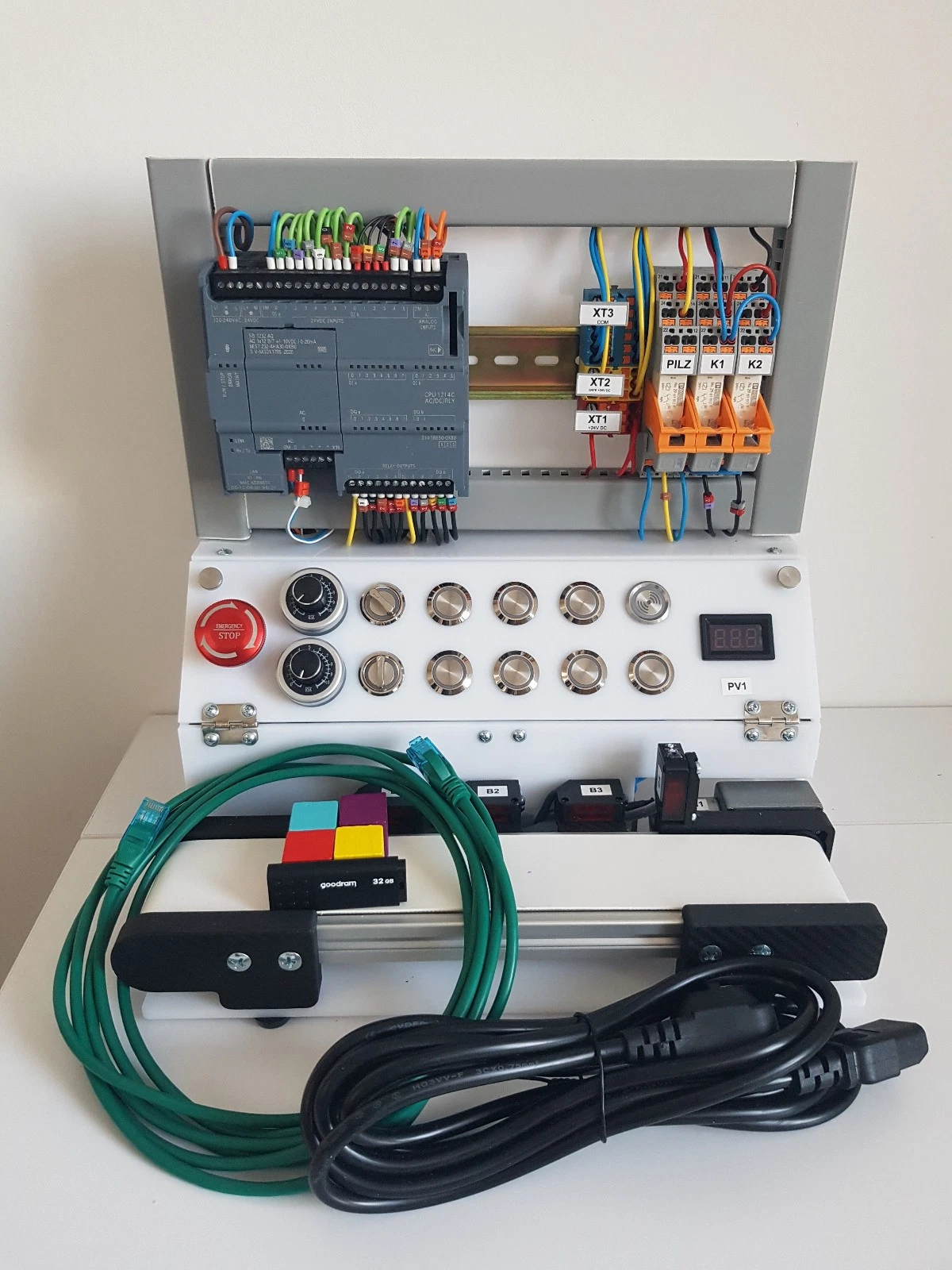 Siemens Simatic 1214C PLC Sitrain Learning Kit For TIA Portal