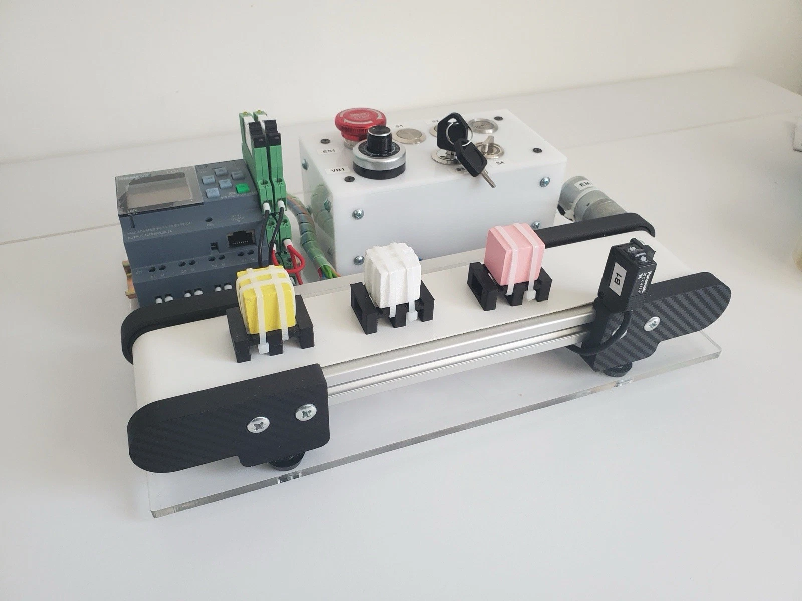 Tiny Conveyor PLC Learning Kit For Siemens Simatic Logo! 8