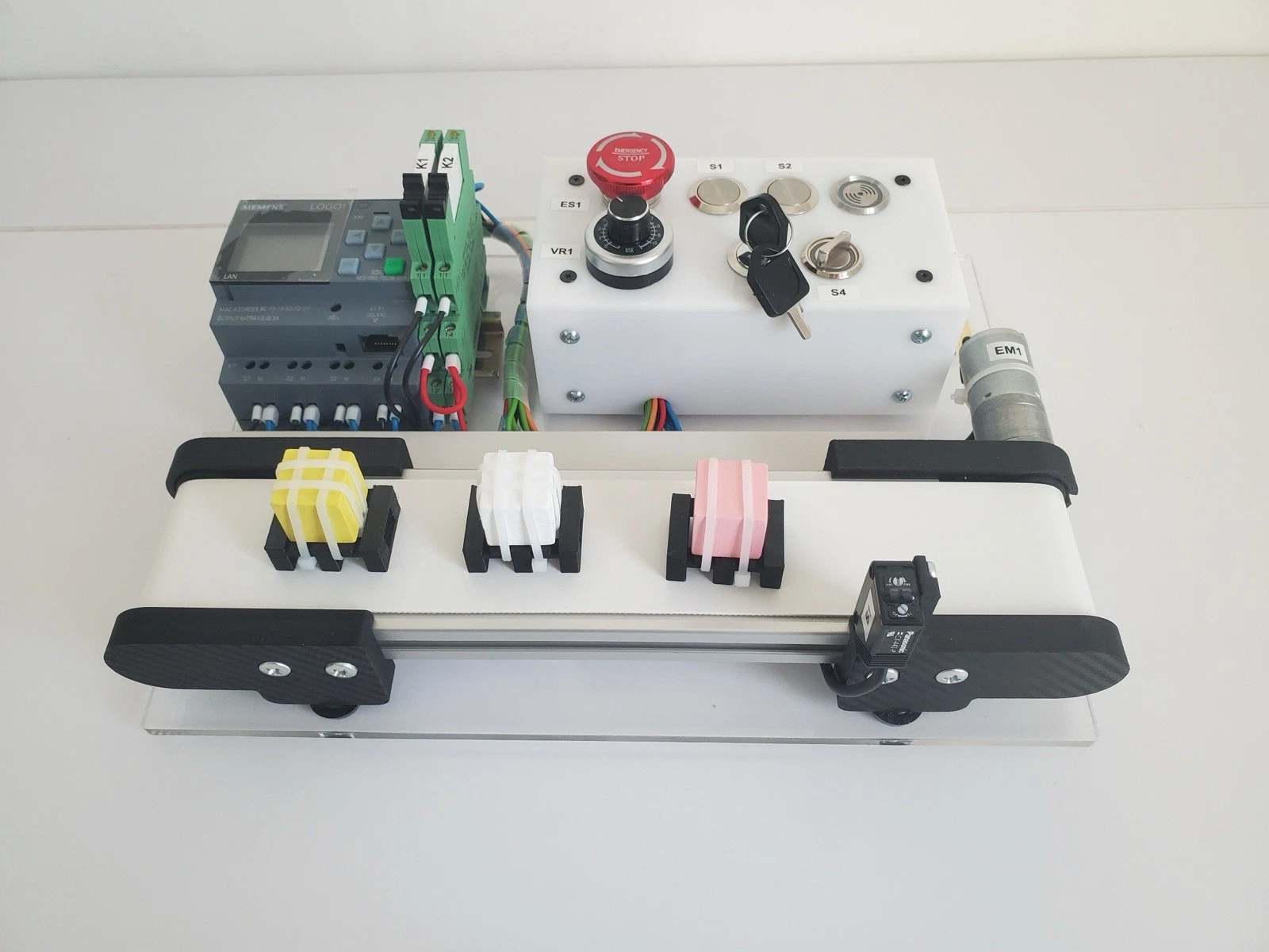 Tiny Conveyor PLC Learning Kit For Siemens Simatic Logo! 8 - Image 3