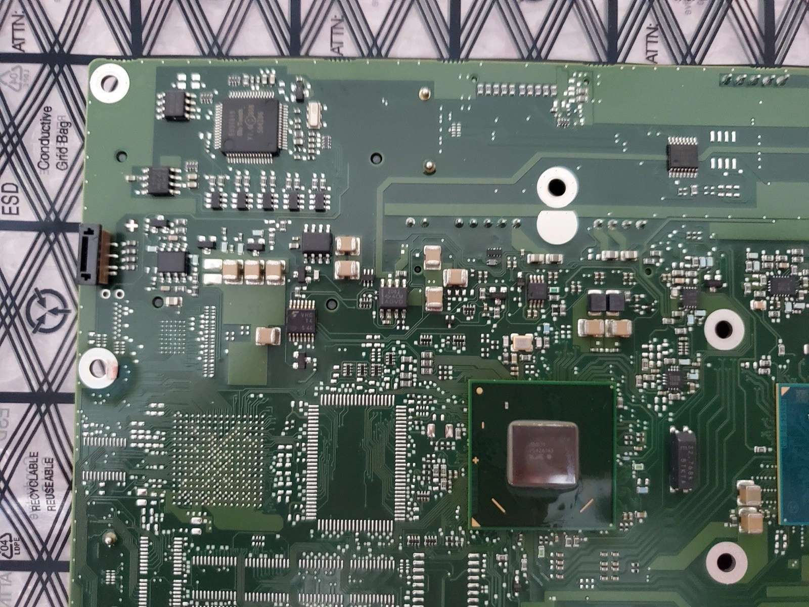 Siemens Simatic IPC477D 19" i3-3217UE PCB Motherboard A5E32121179-AD A5E03784833 - Image 9