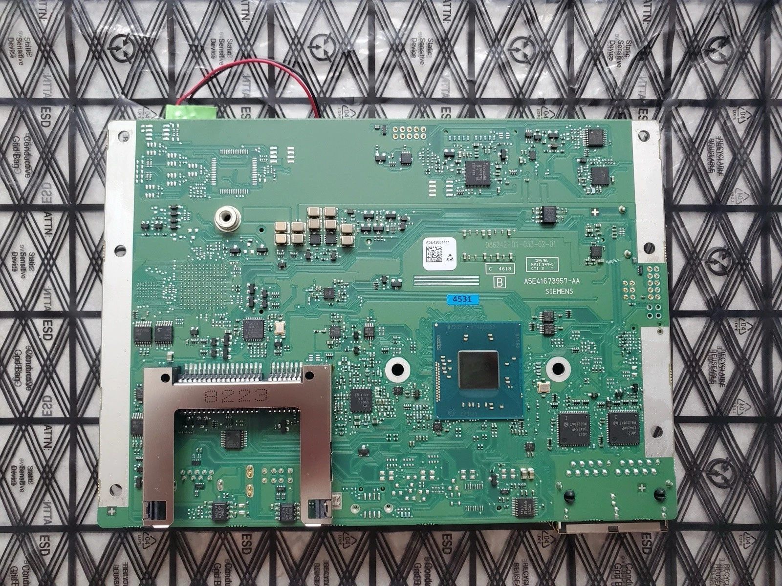 Siemens Simatic IPC277E 12” PCB A5E41673957-AA A5E42631411 - Image 7