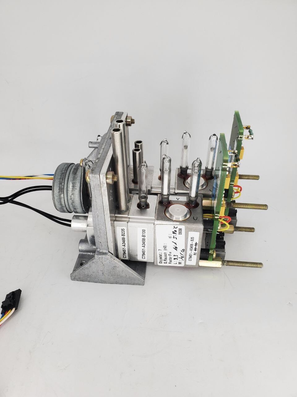 Siemens Ultramat 23 Source Gas Analyzer C79451-A3468-B25 C79451-A3468-B26 CO/CO2