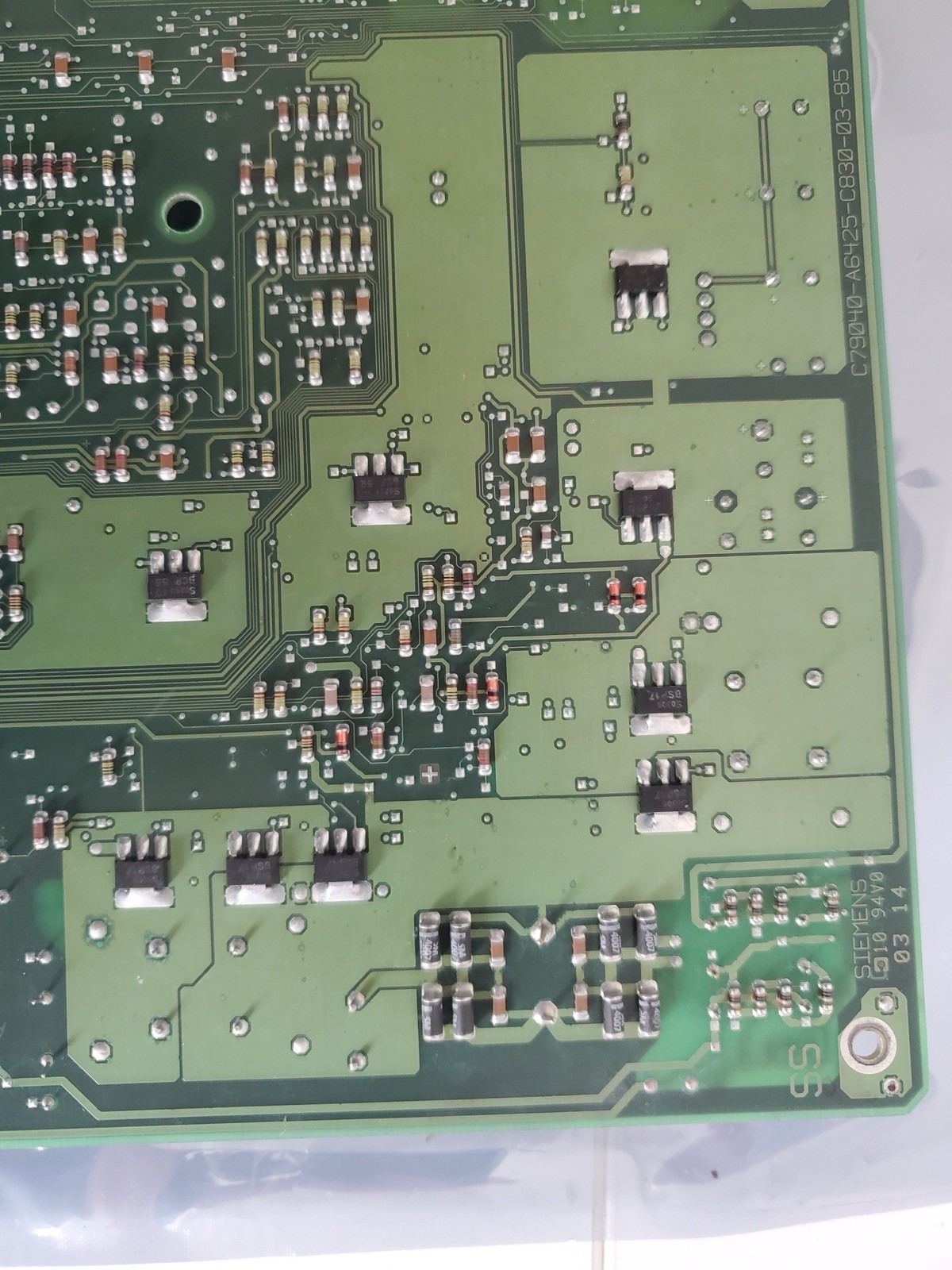 Siemens Ultramat 23 Gas Analyzer Board C79040-A6425-C830-03-86 C79451A3492B1-11 - Image 4